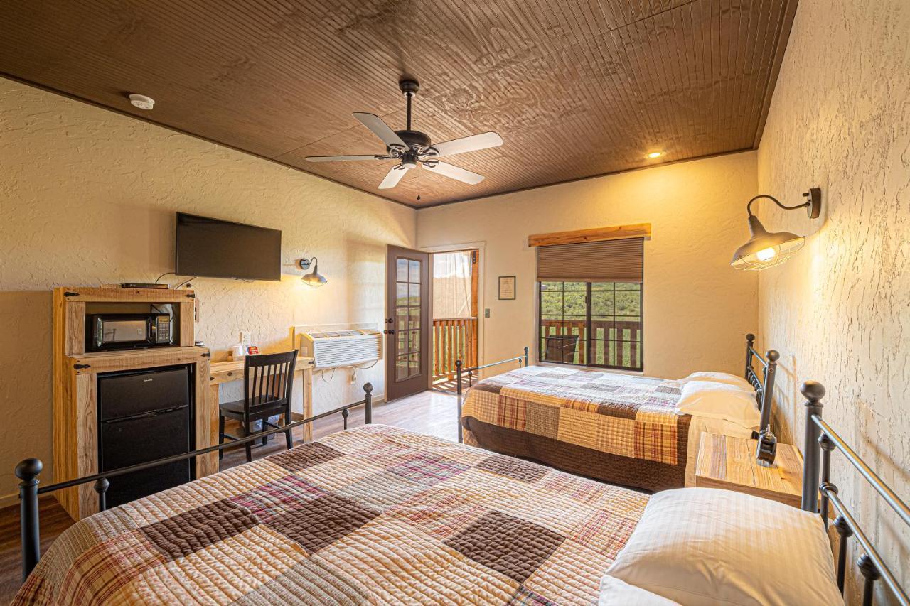 Miners Cabins #1 - Two Double Beds And Private Balcony Тумстон Экстерьер фото