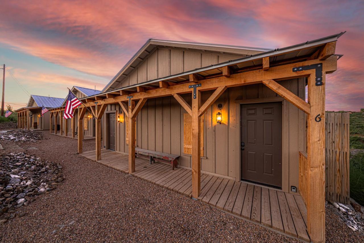 Miners Cabins #1 - Two Double Beds And Private Balcony Тумстон Экстерьер фото