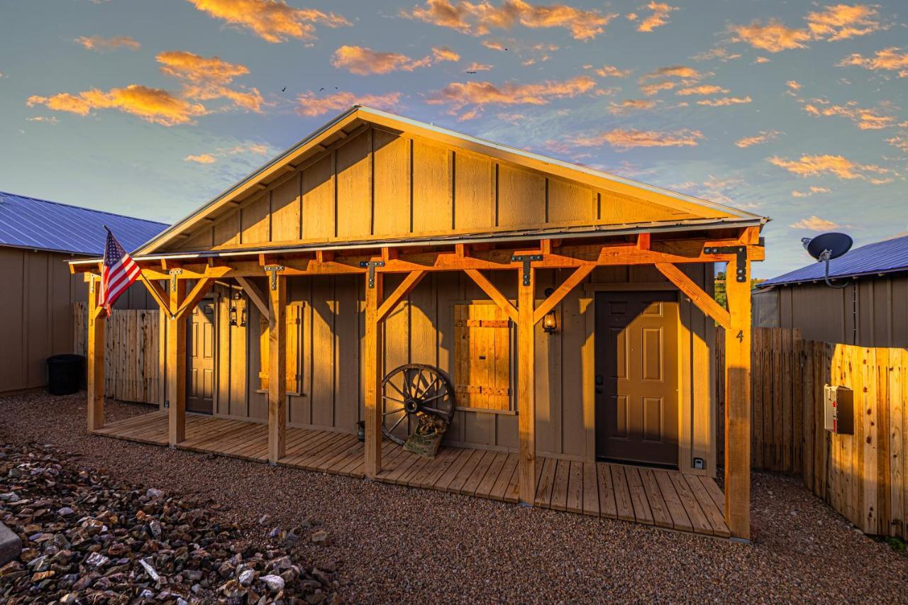 Miners Cabins #1 - Two Double Beds And Private Balcony Тумстон Экстерьер фото